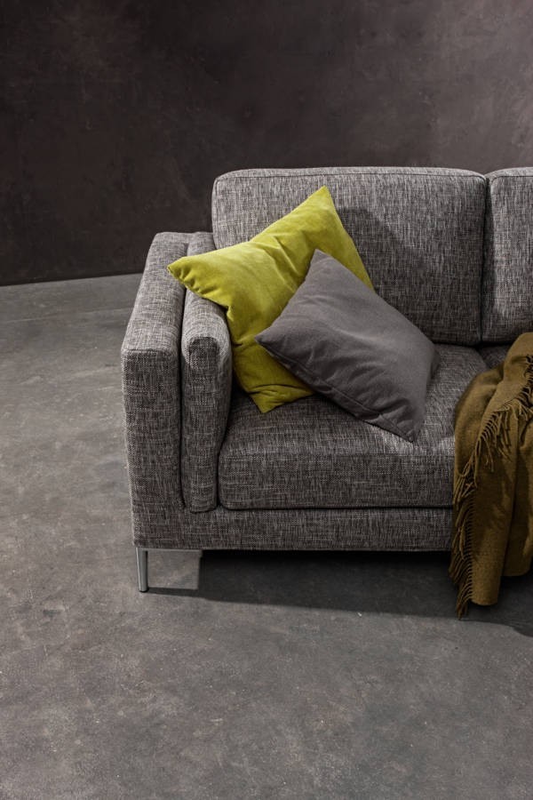 divano serie Sheer, collezione friendly, marchio samoa, sofà per salotto moderno, materiali e tessuti di qualità